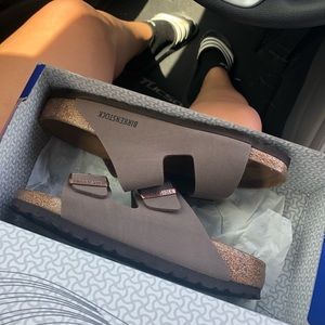 Size 7 mocha Birkenstock’s